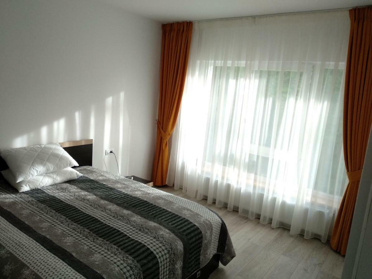 דירות בראשוב Apartament Ramona מראה חיצוני תמונה